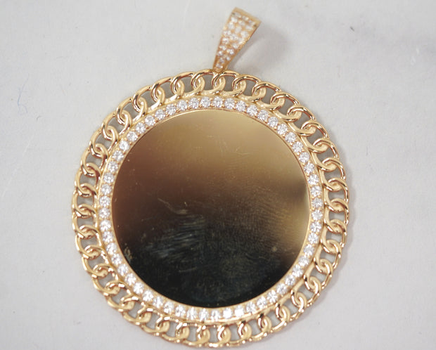 Cuban Outline Photo Pendant 14K Yellow Gold